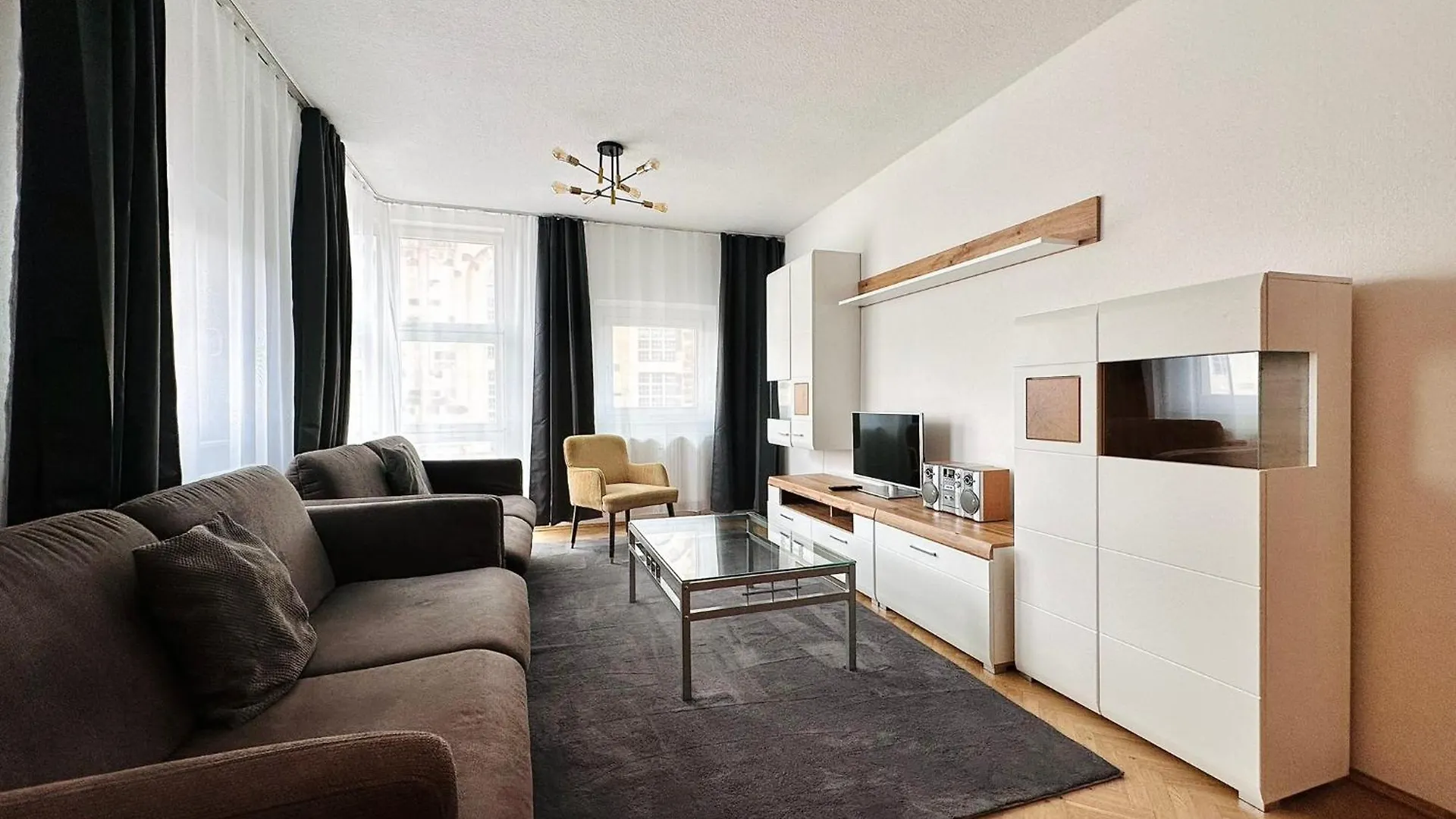 Apartment Familienapartment Muenzgasse Mit Blick Zur Frauenkirche Dresden